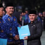 Peran Ayah Bupati Bekasi sebagai Perantara Suap Rp 14,2 Miliar
