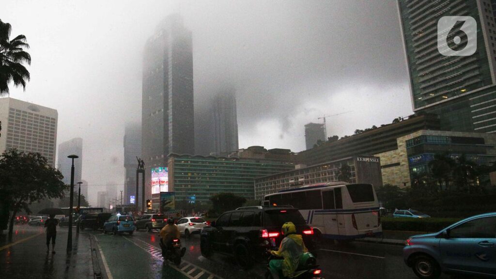 DKI Alokasikan Rp 31 Miliar untuk Operasi Modifikasi Cuaca hingga 2026