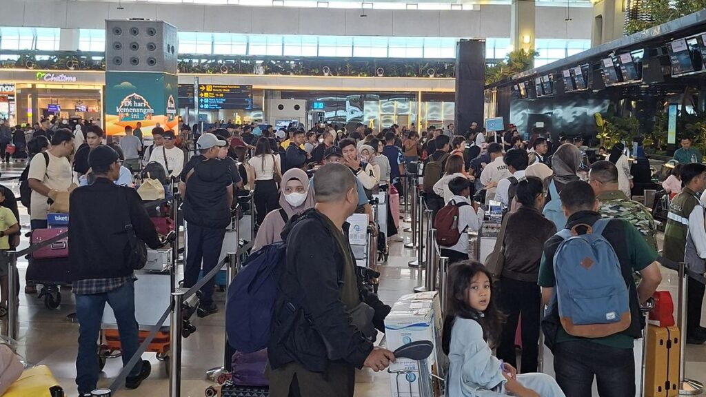 Arus Balik Lebaran 2026: Stasiun Utama Jakarta Catat Lonjakan Penumpang