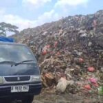 Pemprov DKI Percepat Bersihkan 2.002 Ton Sampah di Pasar Kramat Jati